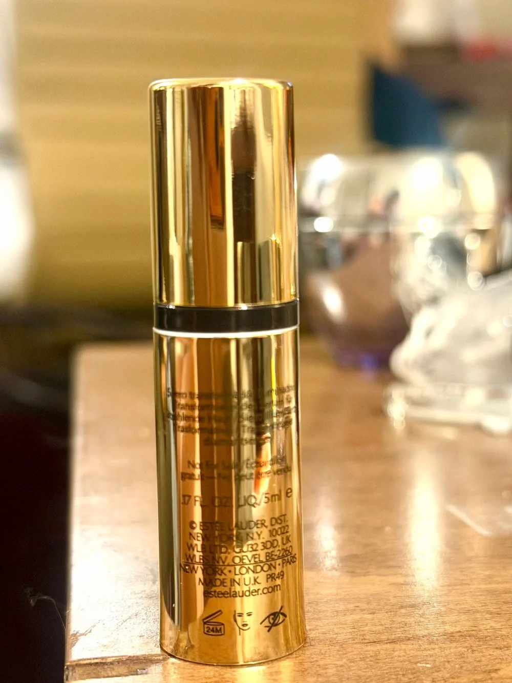 Estée Lauder Best! Re-Nutriv Ultimate Diamond Transformative Brilliance Serum5ml